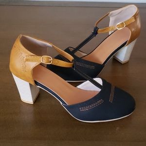 Saddle heels, blue and gold
